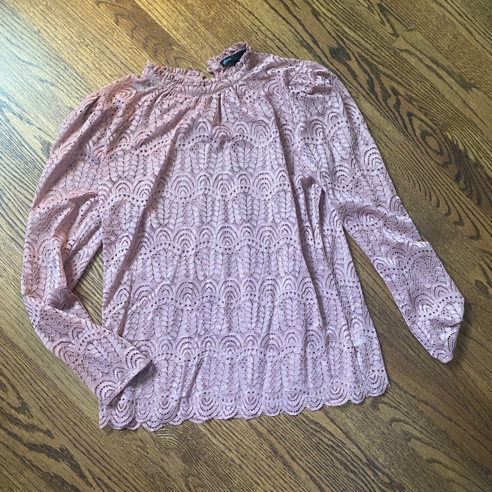 Gibson mauve lace blouse, size L